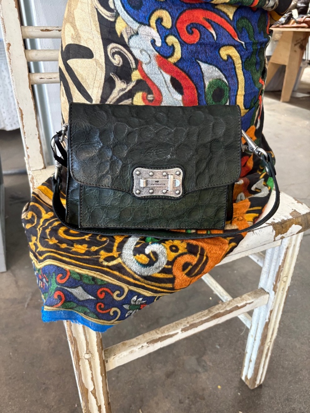 Campomaggi Agnese Embossed Leather Shoulder Bag in Bottaglia